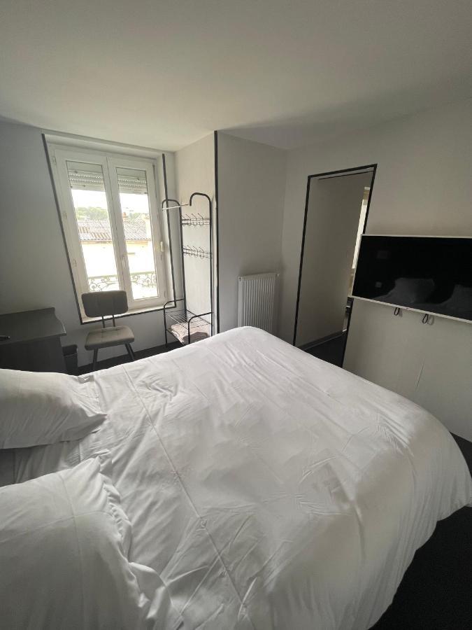 Beau Rivage Hotel-Restaurant Luc-sur-Mer Bagian luar foto