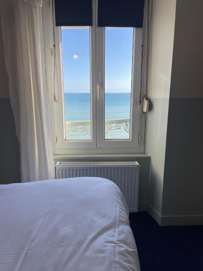 Beau Rivage Hotel-Restaurant Luc-sur-Mer Bagian luar foto